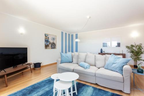 Olhao Apartment | Privilege Apartment Les Mouettes with Rooftop Pool, Village Marina - Olhão