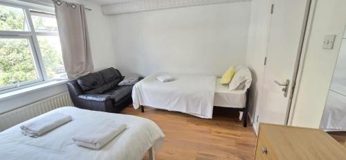 Stepney Green House | Property Near Aldgate London
