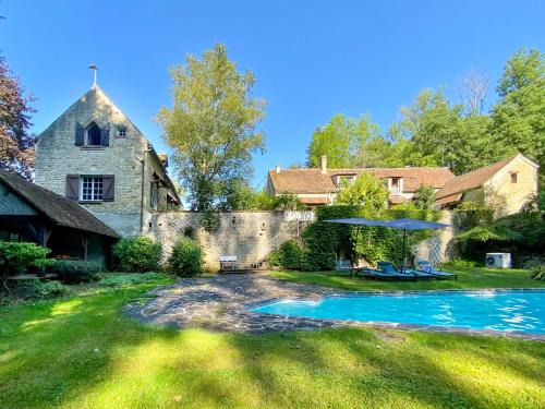 Estouy House | Propriété bucolique avec deux maisons, une piscine chauffée et un vaste verger