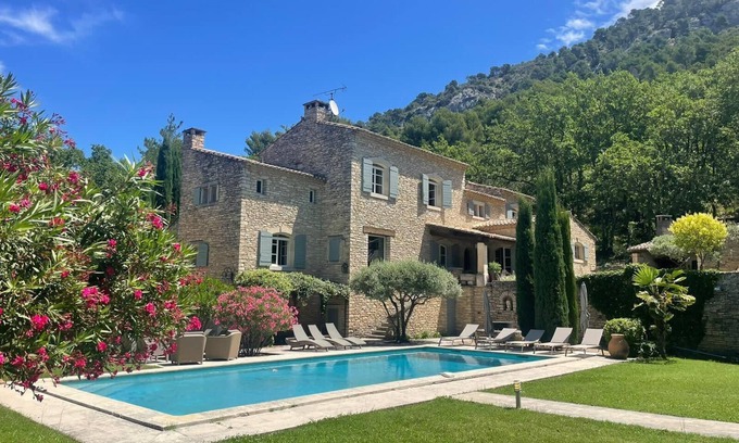 Robion House | Propriété d'exception au coeur du Luberon