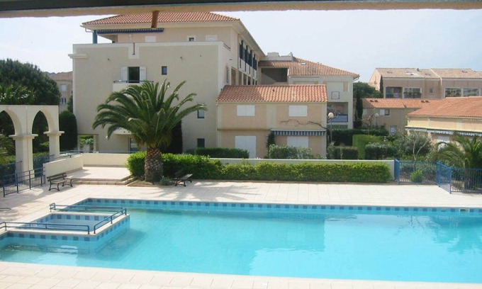 Le Lavandou House | Provencal farmhouse private home