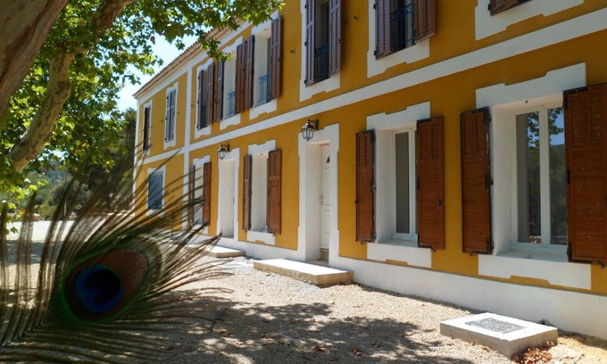 Ventabren Other | Provencal farmhouse renovated exceptional setting,