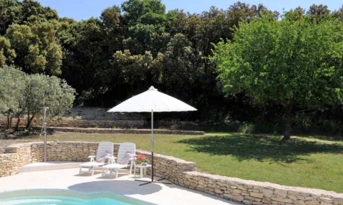 Lagnes House | Provencal holiday home with private pool on 3000 m2 of garden, in the middle of the Luberon