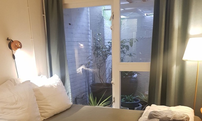 Duivendrecht Apartment | Provide working contract and housing contract and id 6m2 studio with 1m2 bath