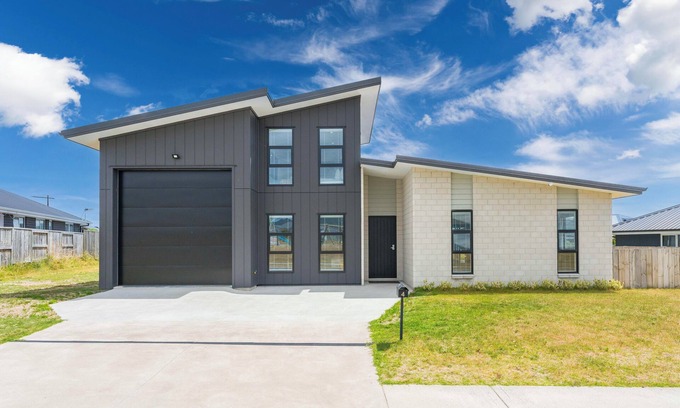 Wharewaka House | Puna Rise - Taupo Holiday Home