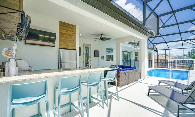 Charlotte Park House | Punta Gorda Paradise: Pool & Outdoor Kitchen!