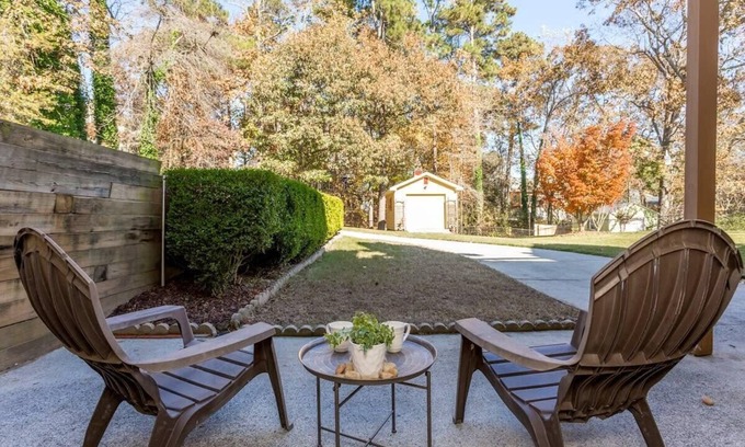 Buford House | PVT Basement/Near Mall of GA/Pet Friendly/Sleeps 4