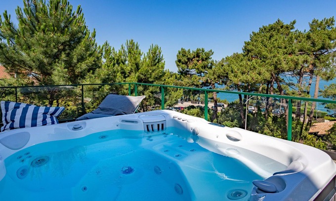 Pyla-sur-Mer Apartment | Pyla Plage - Appartement Jacuzzi vue mer - Dune