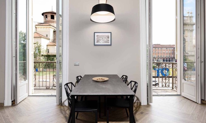 Historic Centre House | Q71 Timeless Suite