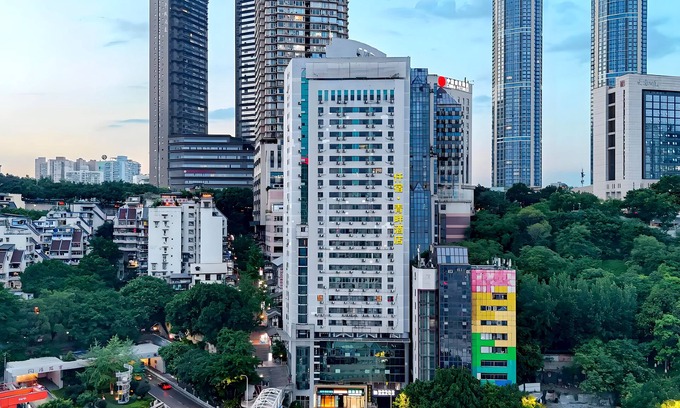 Yuzhong Hotel | Qiansu Qingpan Hotel