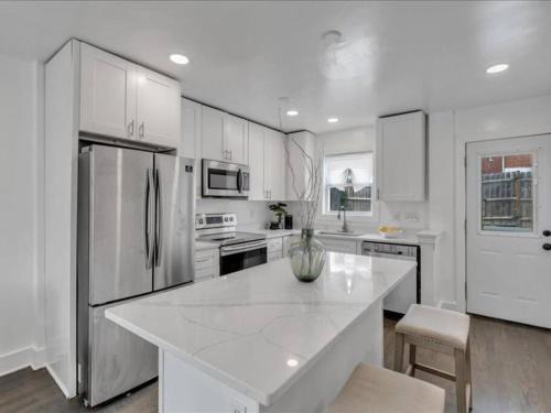 Southeast Apartment | Quaint 3/2.5 home in Fort Dupont