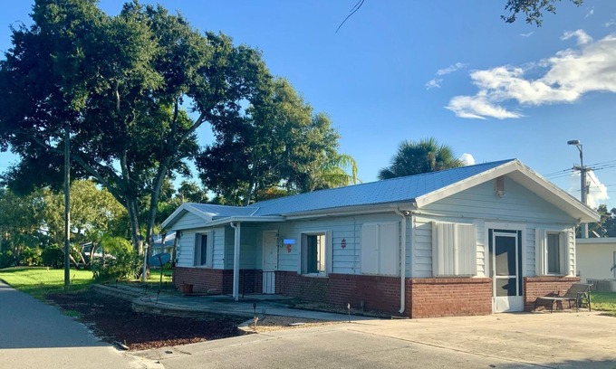 Sebastian House | Quaint and quiet small fishing village, 960 sq ft home, convenient location!