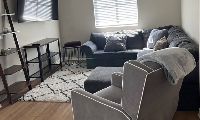 Temecula Apartment | Quaint casita full furnished 10mins from local wineries