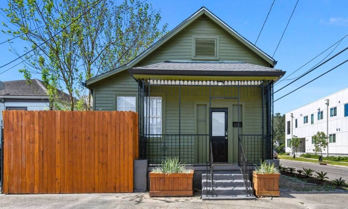 Treme House | Quaint Cottage In The Treme New Orleans.