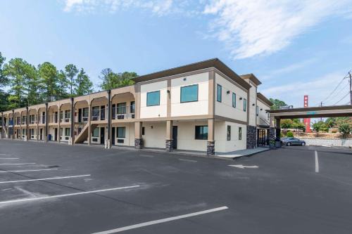 Athens Hotel | Quality Inn & Suites Athens University Area
