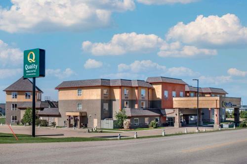 Rimbey Hotel | Quality Inn & Suites