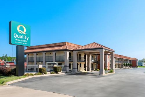 Dumas Hotel | Quality Inn & Suites