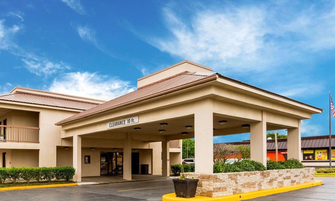 Indianola Hotel | Quality Inn