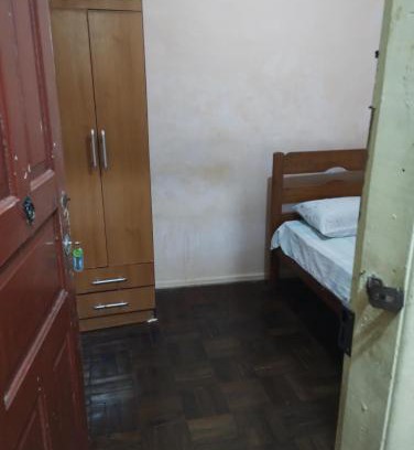 Gloria House | Quartos individuais na saída do metrô estação Glória