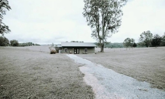 Abingdon Cabin | Quiet 2 BR Cabin in Abingdon B