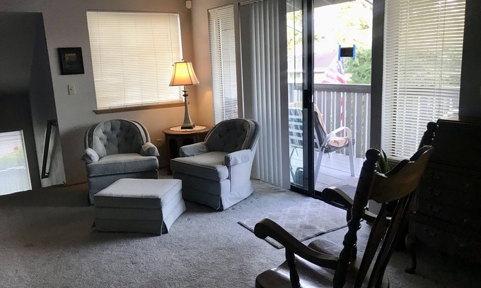 Fircrest House | Quiet 2BR 2BA Duplex in Fircrest