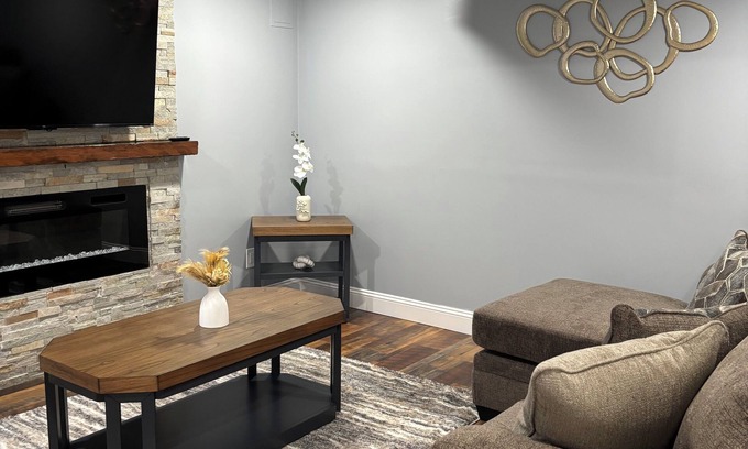 Albemarle House | Quiet 2BR Albemarle Suite Near Morrow Mountain