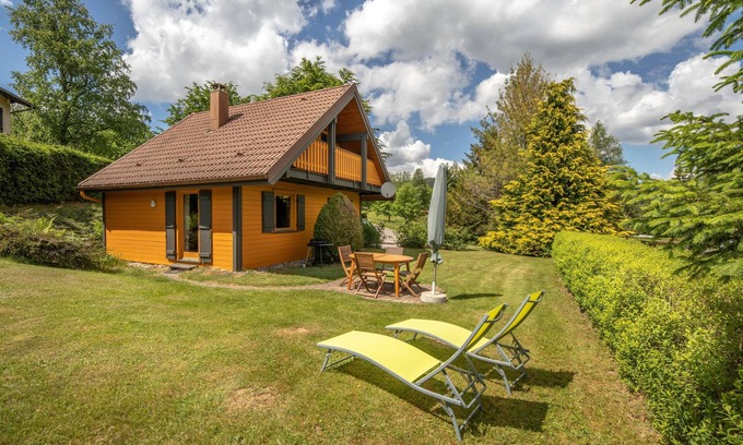 Xonrupt-Longemer Ski Chalet | Quiet, Chalet "Le Pin" 3 CléVacances - 2 bedrooms-fireplace-wifi -