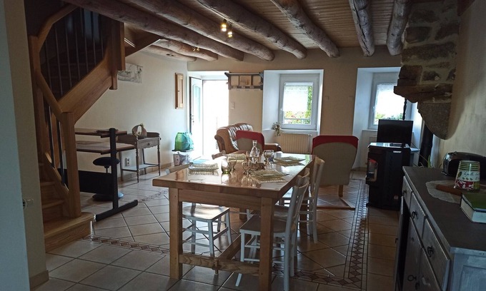 Le Buisson House | Quiet country house