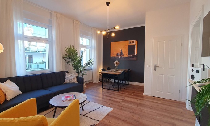 Sued Apartment | Quiet Design Apartement Near Main Station