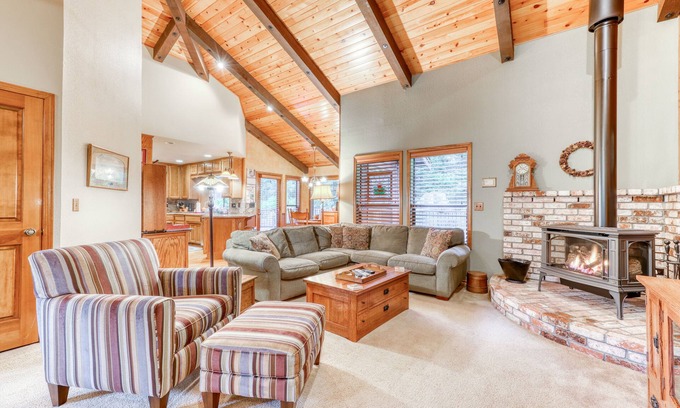Arcata House | Quiet family home complete w/a gas fireplace & a furnished deck - near town
