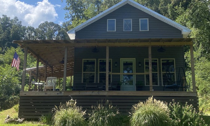 Langston Cottage | Quiet fishing cottage at Lake Guntersville