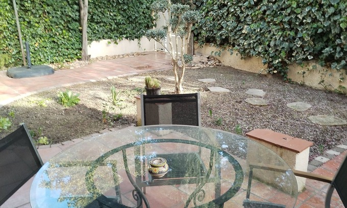 Salon-de-Provence Apartment | Quiet garden level close to town center.