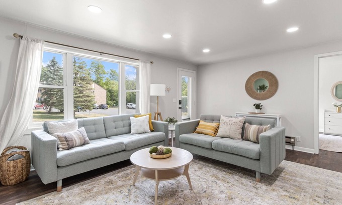 Wisconsin Dells House | Quiet home. 10 minutes from waterparks.