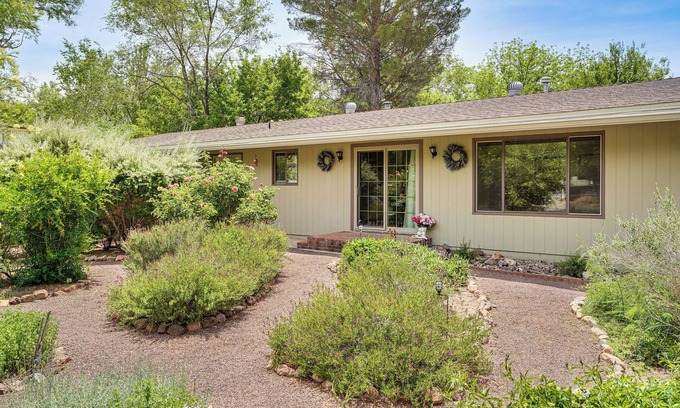 Patagonia House | Quiet Home w/Garden ~ 7 Mi to Patagonia Lake!