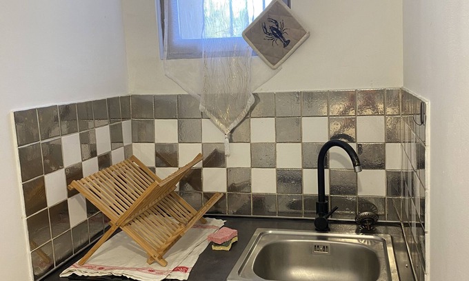 Les Caillols Apartment | Quiet, independent apartment.