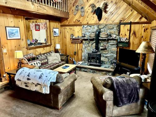 Union House | Quiet Maine Cabin Getaway