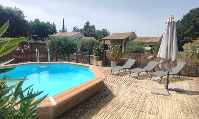 Maubec House | Quiet Maubec house