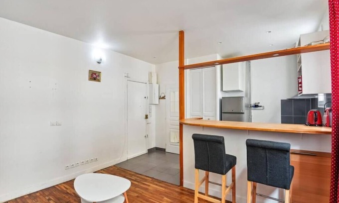 Montrouge Apartment | Quiet Studio in the heart of Montrouge