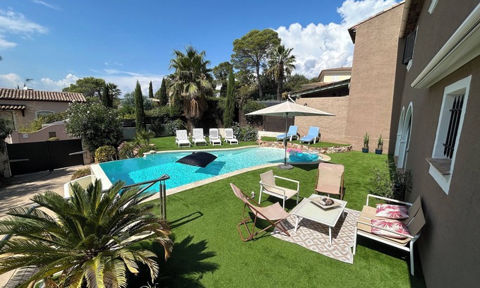 Valescure Villa | Quiet villa, private pool, 4 bedrooms, 3 bathrooms, near the sea, golf courses & Esterel.