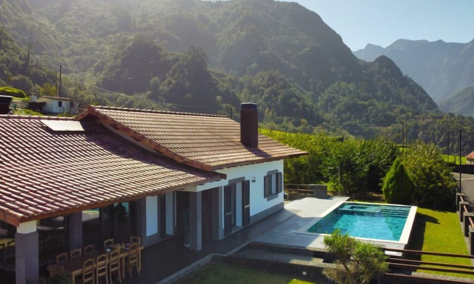 Sao Vicente House | Quinta do Conde by LovelyStay