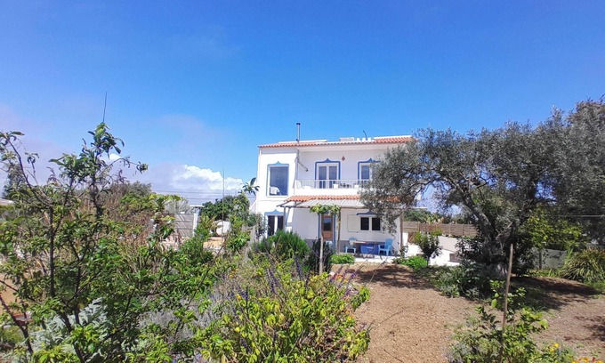 Olhao Apartment | QUINTA in TOP-LOCATION in front of the Atlantic Ocean and directly in front of Fuseta!