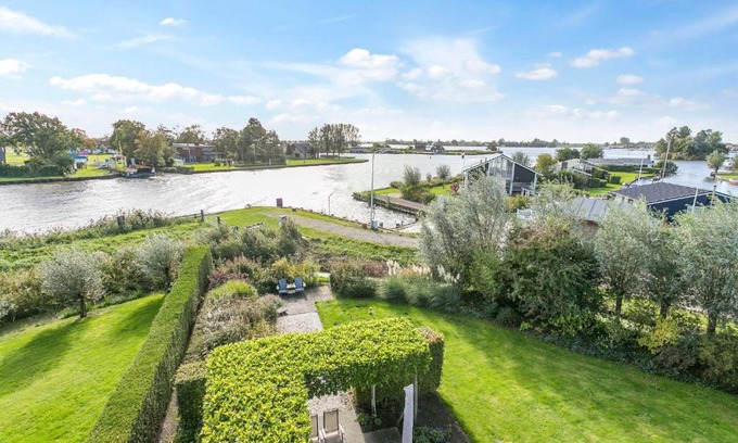 Grou House | Quo Vadis