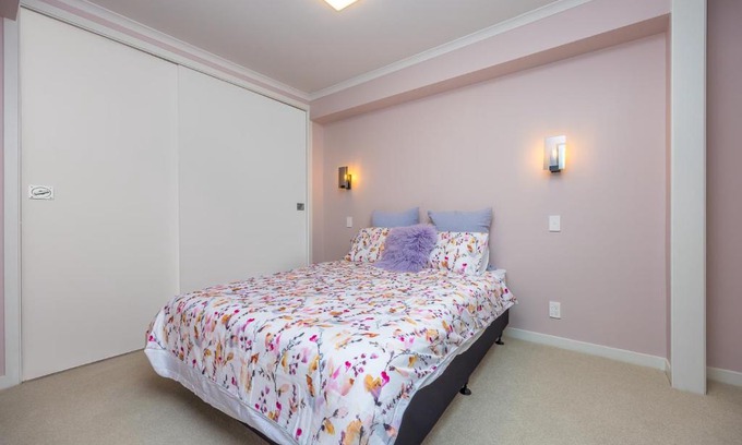 Auckland Central Business District Apartment | QV Water Front Stylish Apt with Aircon - 1048