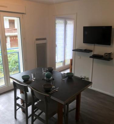 Cauterets Apartment | Résidence isard blanc