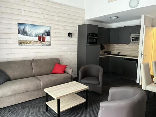 Eaux-Bonnes Apartment | Résidence Le Portillo - Piscine - 2 Pièces pour 8 Personnes MAE-6143