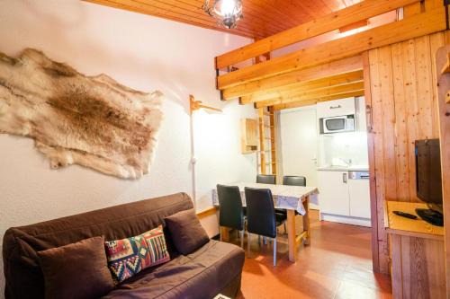 Villarodin-Bourget Apartment | Résidence Les Campanules - Charmant appartement à l'orée de la Forêt MAE-3134