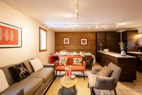 Valloire Ski Chalet | Résidence Les Fermes Du Planet - Chalet 5 pièces cabine 12 personnes exposé Sud-Est MAE-7974