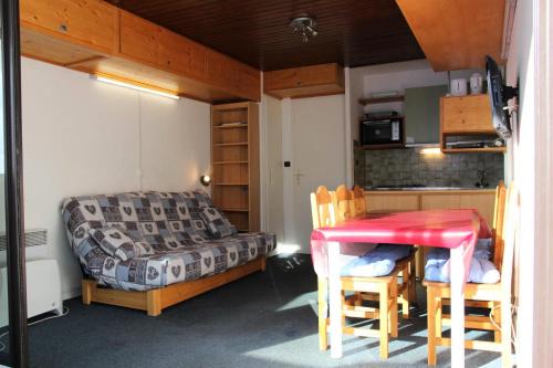 Val-Thorens Apartment | Résidence Schuss - VAL THORENS location: Studio cabine pour 5 personnes dans un quartier calme MAE-9036