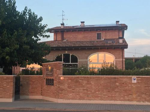 Formigine Bed & Breakfast | R&B Il Melograno