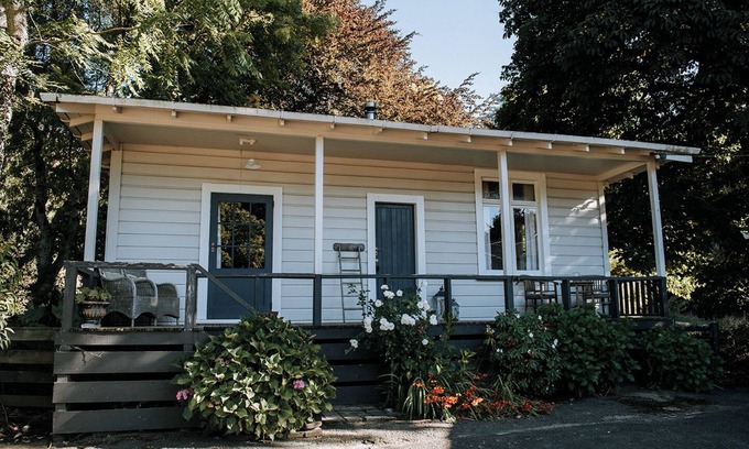 Hawke's Bay Region Other | Rabbiter’s Cottage. Family. Farm Stay. Country.